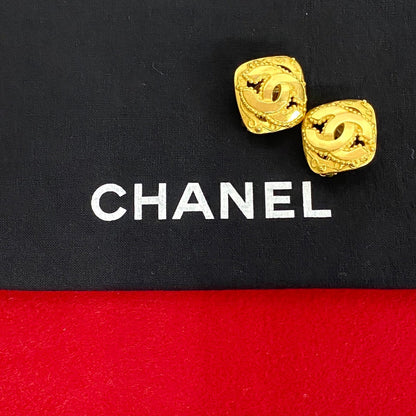 CHANEL Earring Gold Plated gold