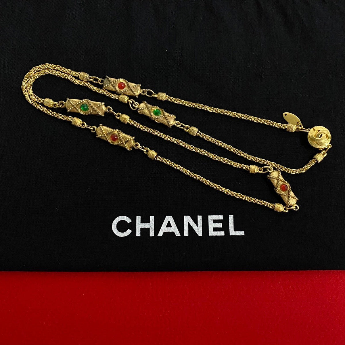 CHANEL Necklace Gold Plated gold