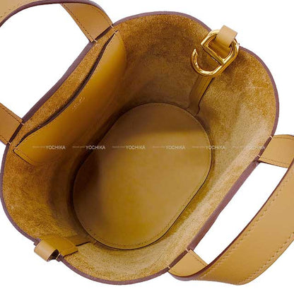 HERMES Handbag In the Loop 18 Biscuit Taurillon Clemence/Veau Swift Gold HW Stamp