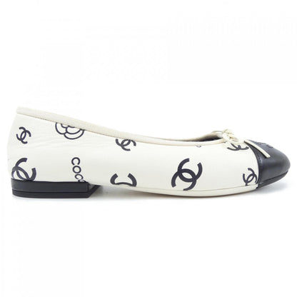 Chanel G39808Y56339 Lambskin Flat Shoes