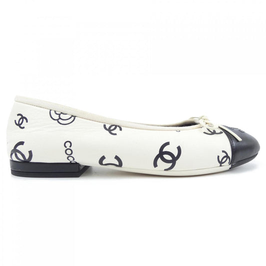 Chanel G39808Y56339 Lambskin Flat Shoes