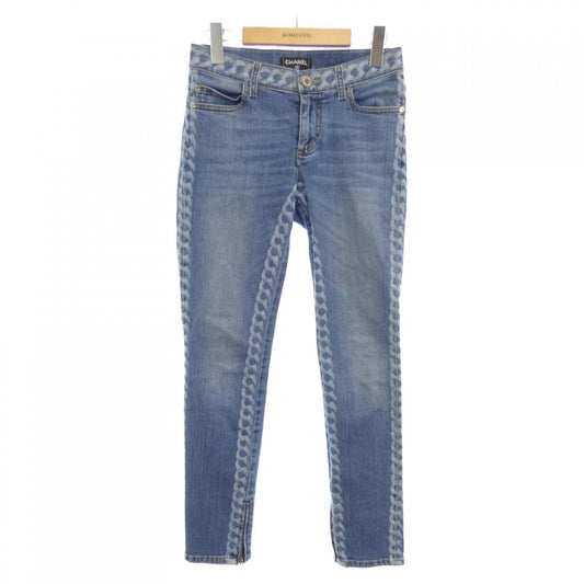 Chanel P60875V46398 Jeans
