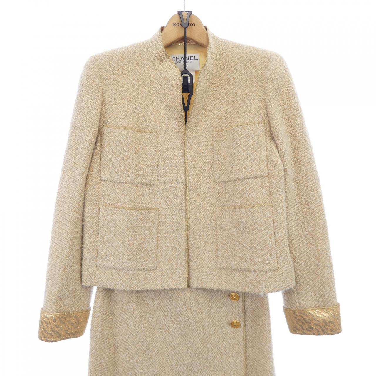 Chanel P08520W02324 96A Suit