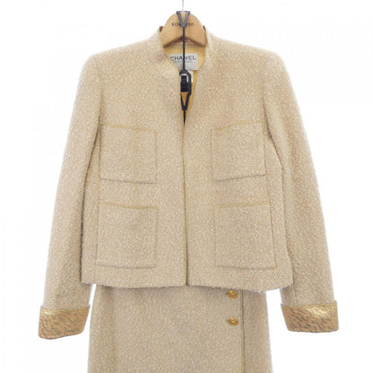 Chanel P08520W02324 96A Suit
