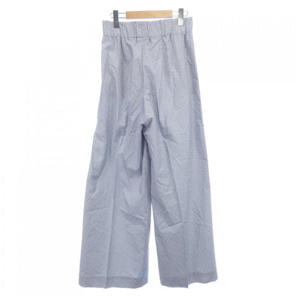 Chanel P76669V48912 Pants