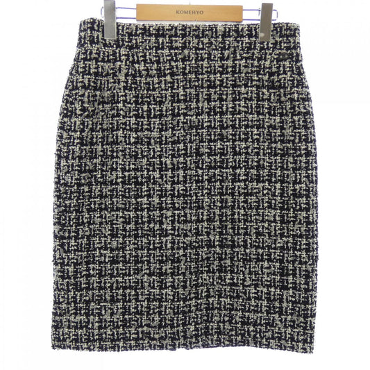 Chanel P35515V25612 09P Skirt