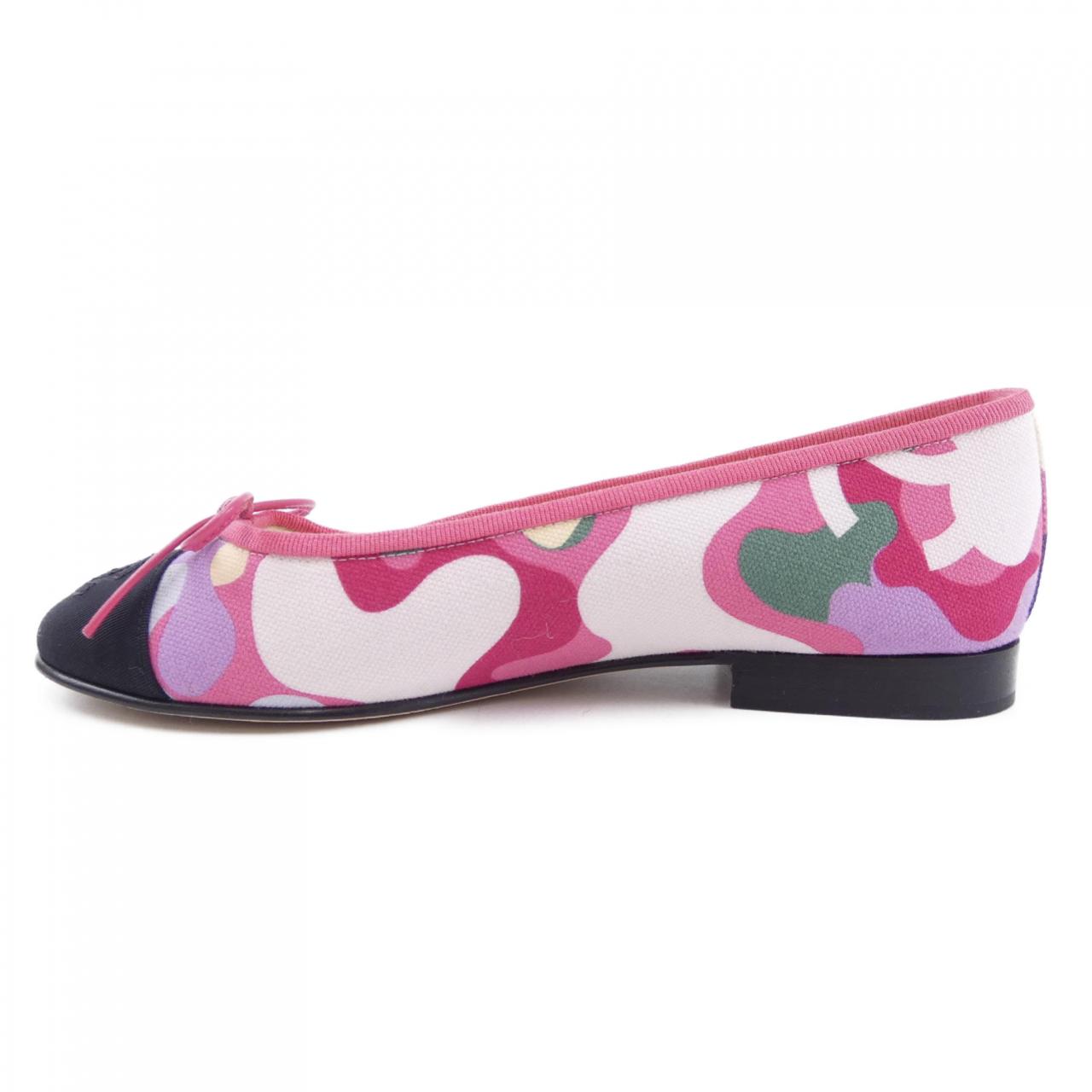 Chanel Flat Shoes