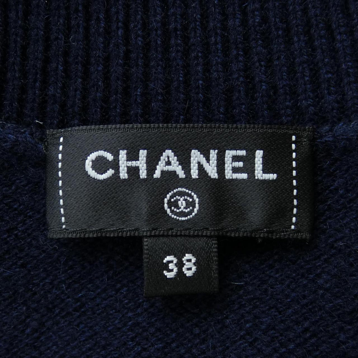 Chanel P76927K11095 Cashmere Knit