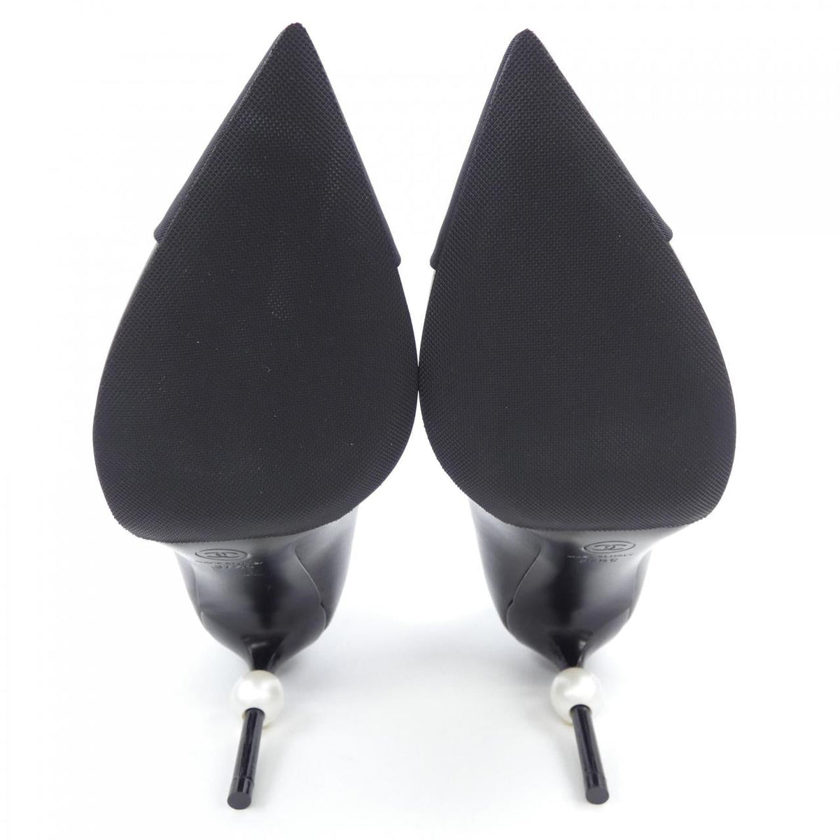Chanel G31983Y50345 Goatskin Pumps