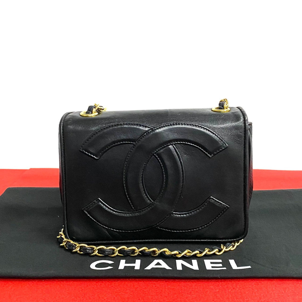 CHANEL Shoulder Bag lambskin black