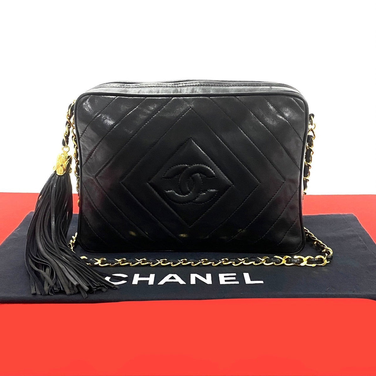 CHANEL Shoulder Bag lambskin black
