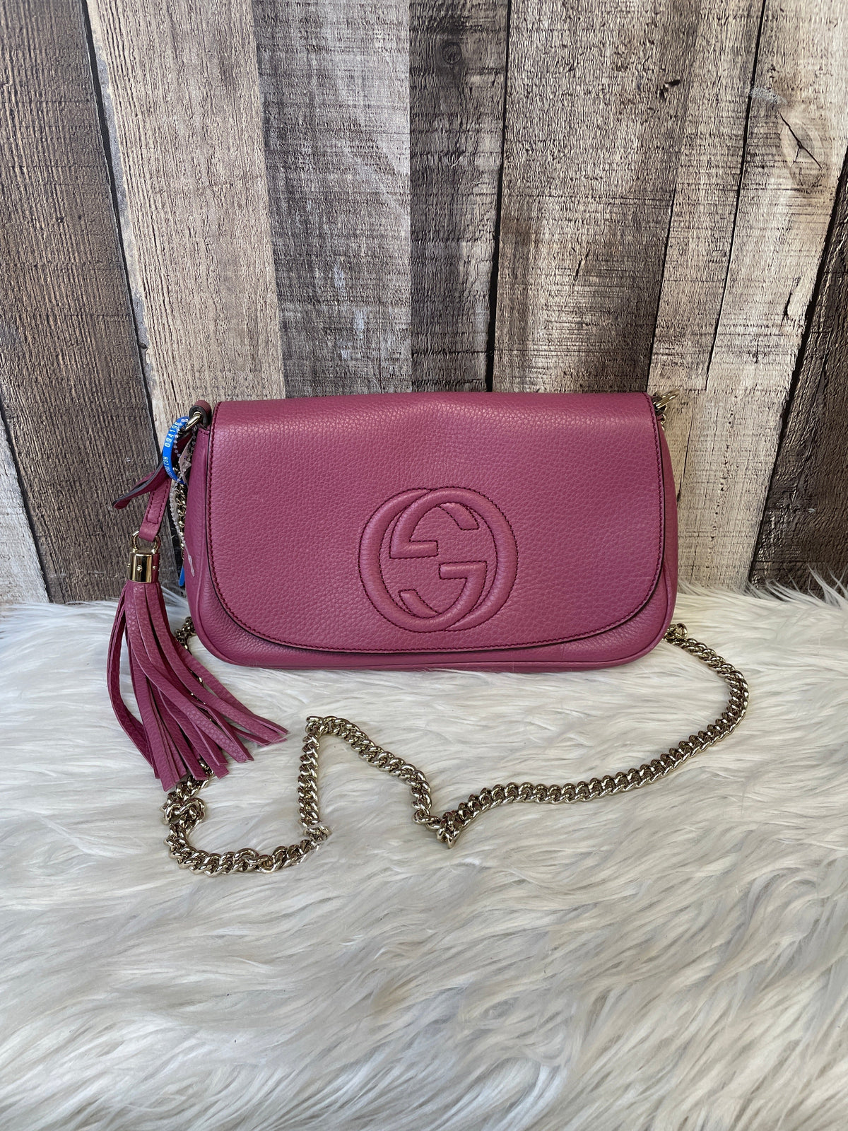 Crossbody Luxury Designer By Gucci  Size: Medium