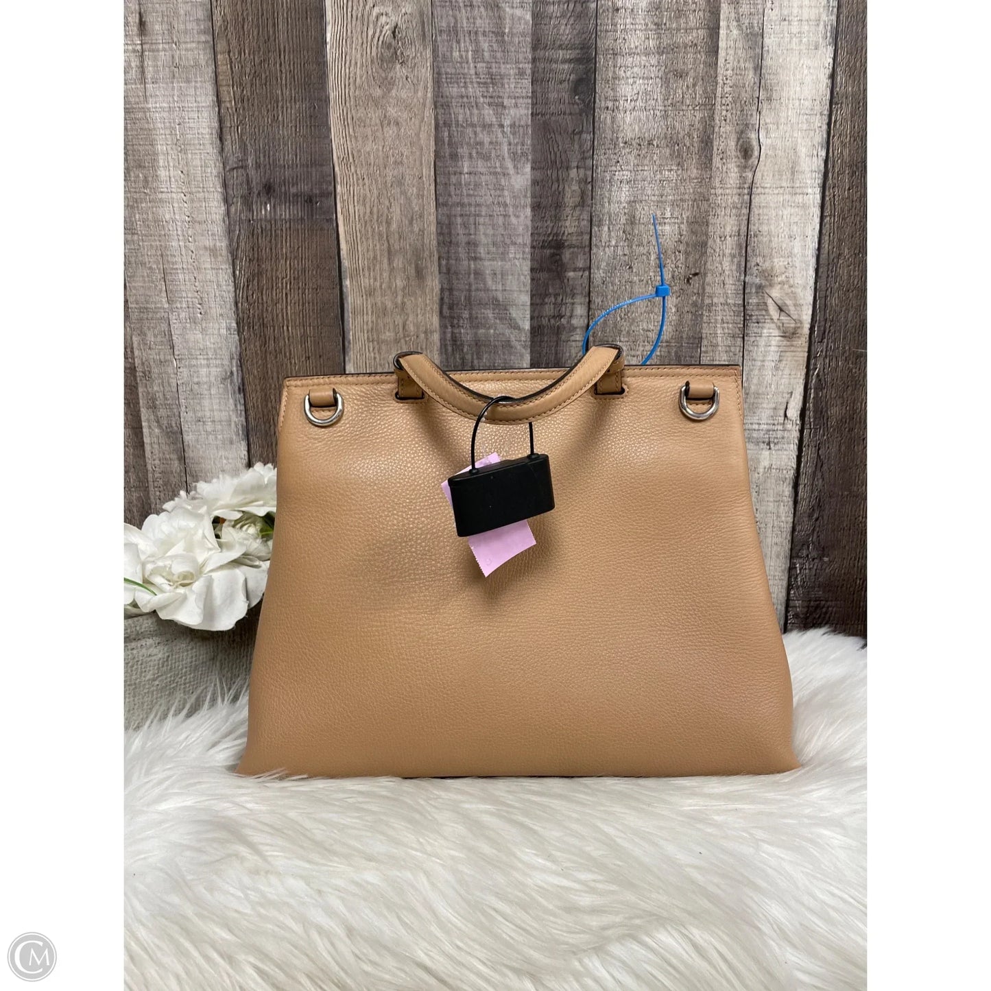 Handbag Luxury Designer By Gucci, Size: Medium