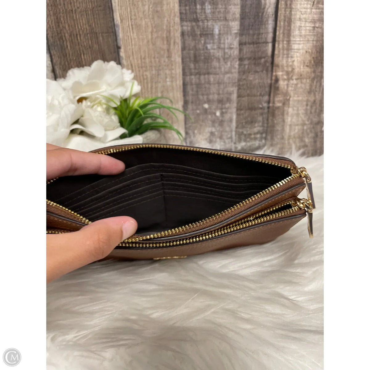 Wristlet Designer By Coach, Size: Large