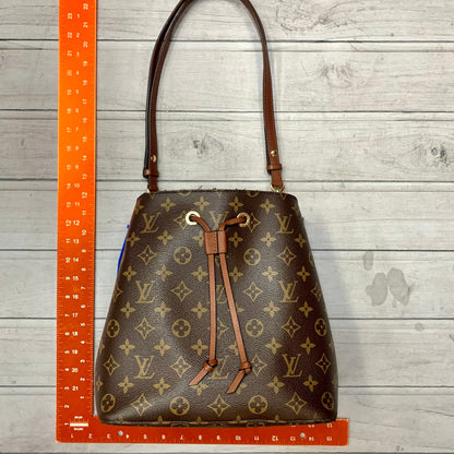 Handbag Luxury Designer By Louis Vuitton  Size: Medium