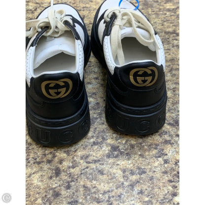Shoes Luxury Designer By Gucci In Black & White, Size: 9.5