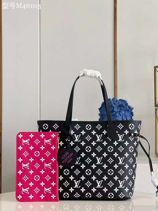 The Franco Shops - Louis Vuittons  - 12035