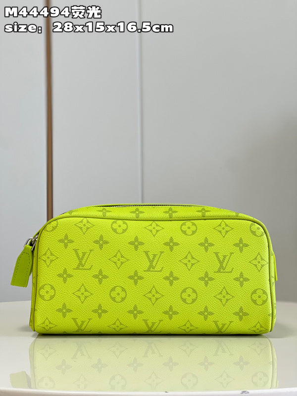 Franco Shops - Louis Vuittons  - 15484