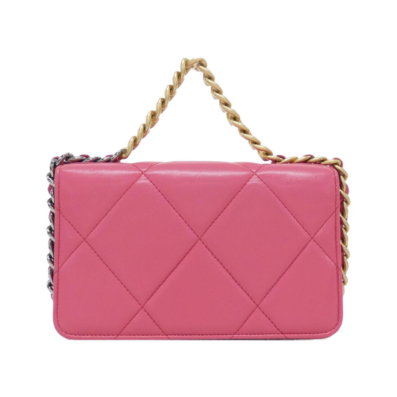 Chanel Chanel 19 Lambskin Wallet on Chain