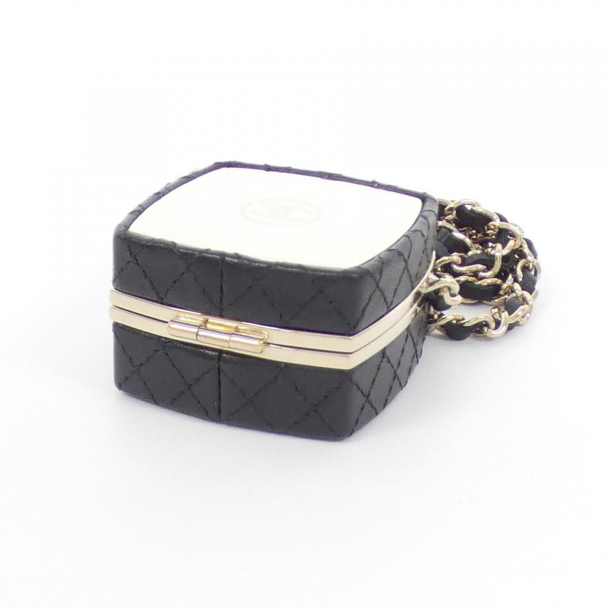 Chanel AP2425 Lambskin Chain Clutch