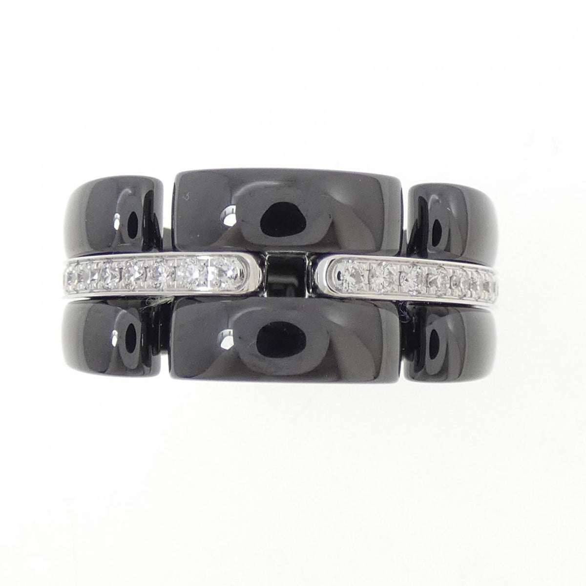 Chanel Ultra Collection 750 White Gold Ceramic Diamond Ring