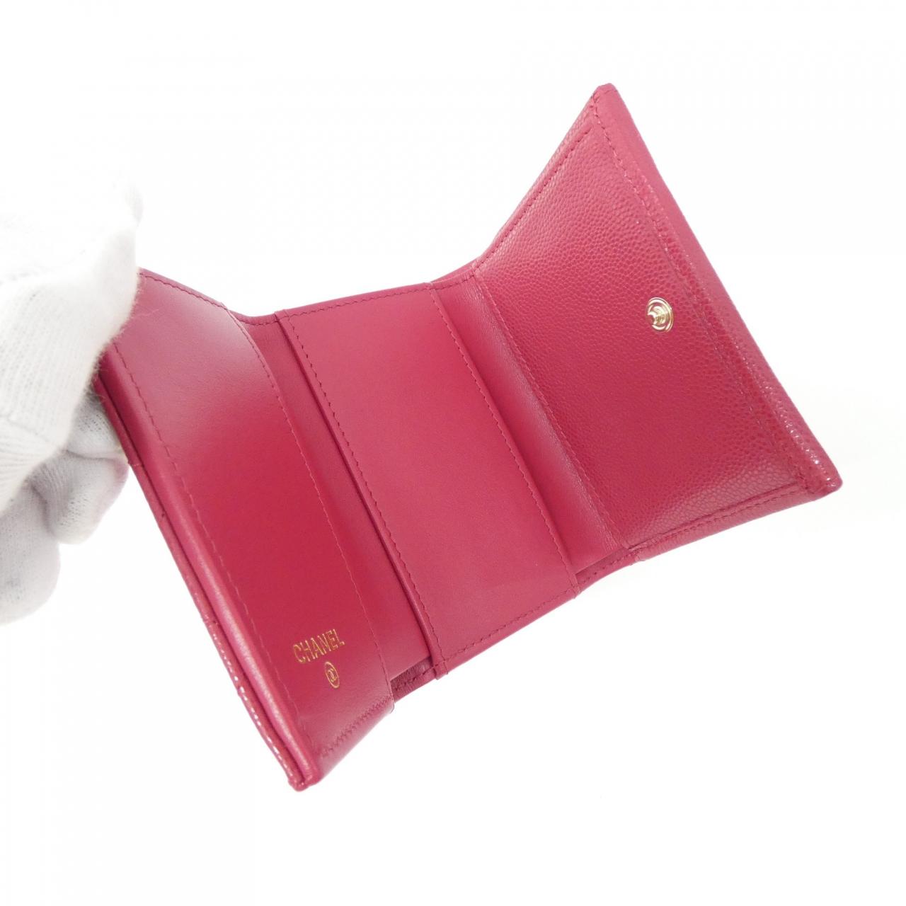 Chanel Timeless Classic Caviar Skin Wallet