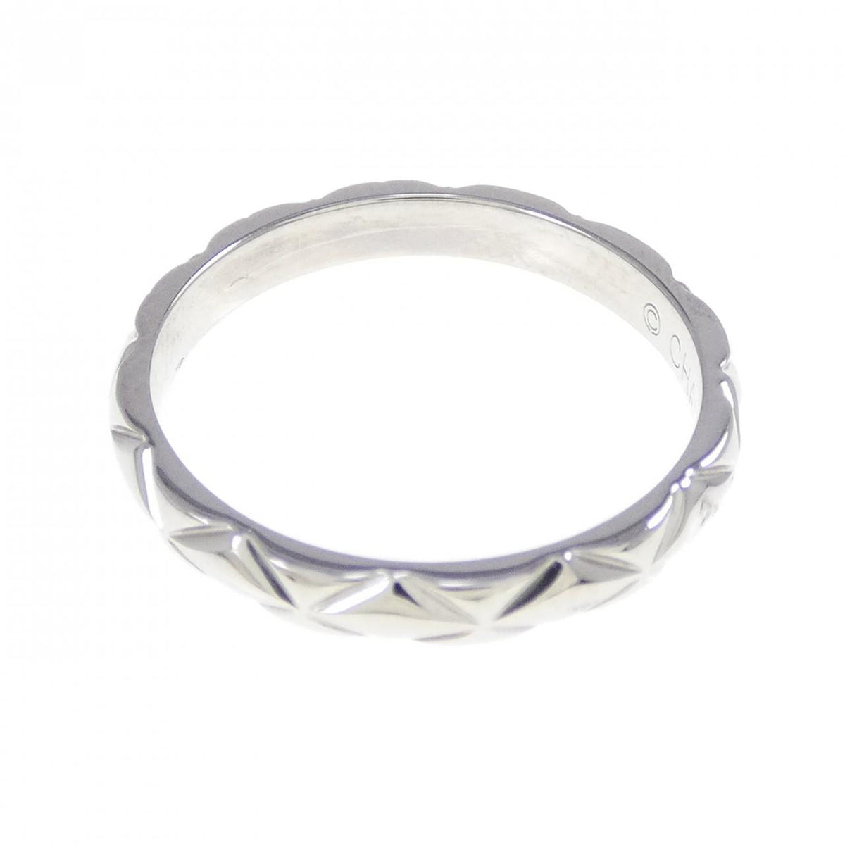 Chanel Matelassé Platinum Diamond Ring