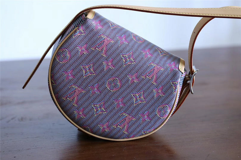 The Franco Shops - Louis Vuittons  - 7892