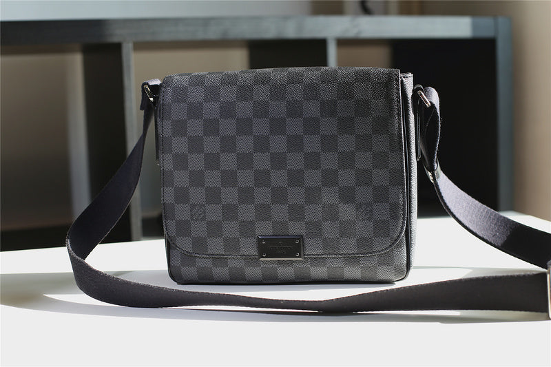 Franco Shops - Louis Vuittons  - 10415
