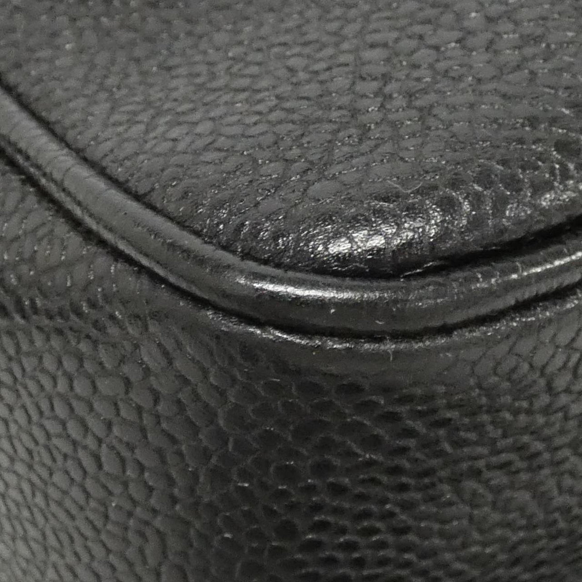 Chanel Caviar Skin Shoulder Bag