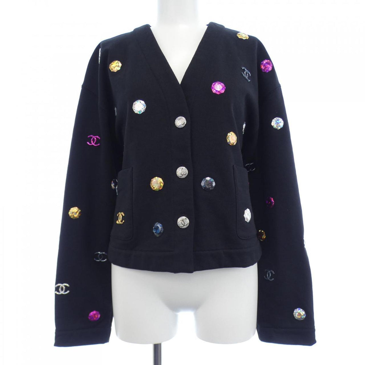 Chanel P71493K10289 Cardigan
