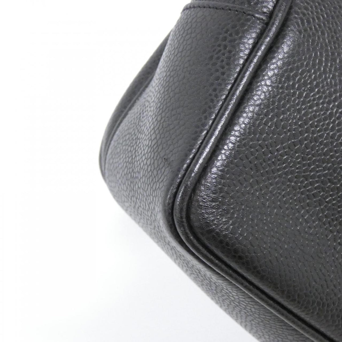 Chanel Caviar Skin Shoulder Bag