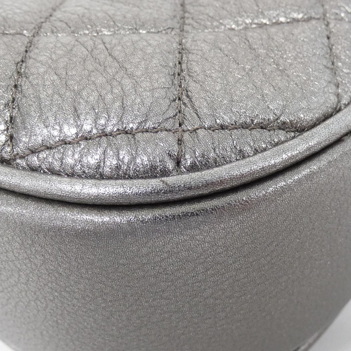 Chanel 98553 Calf Shoulder Bag