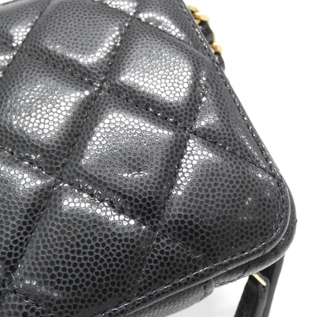 Chanel AP2858 Caviar Skin Chain Clutch