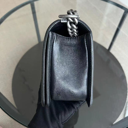 Calfskin Boy Old Medium 25CM Medium Quilted Black Ruthenium Silver Hardware Series 18