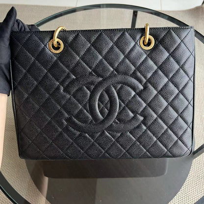 GST Grand Shopping Tote Caviar Quilted Grained Calfskin Black Golden Hardware Series 19