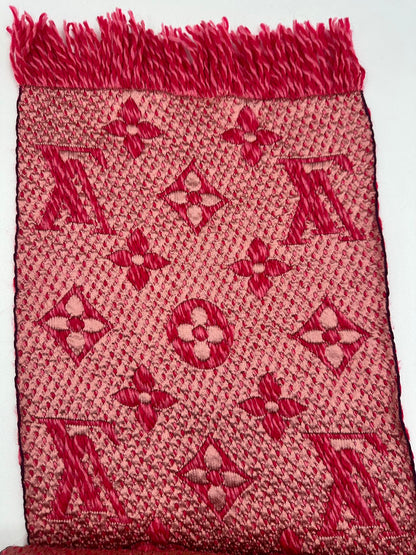 LOUIS VUITTON<br>Logo Wool Silk Scarf