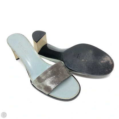Shoes Luxury Designer By Gucci In Green & Tan, Size: 6