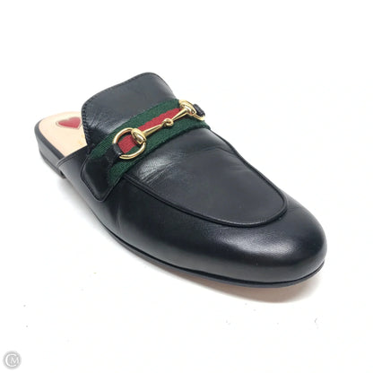 Shoes Luxury Designer By Gucci In Black, Size: 7