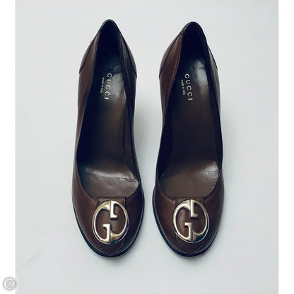 Shoes Luxury Designer By Gucci In Brown, Size: 6.5