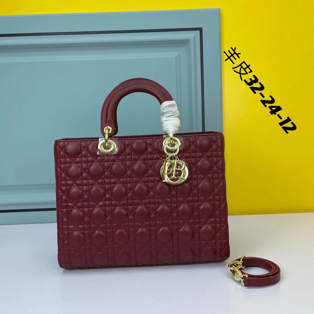 DR335 Large Lady Dior Bag / 12.5 x 10 x 4.5 inches