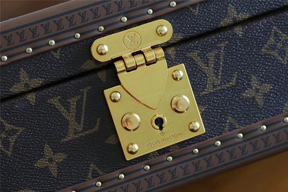Franco Shops - Louis Vuittons  - 9514
