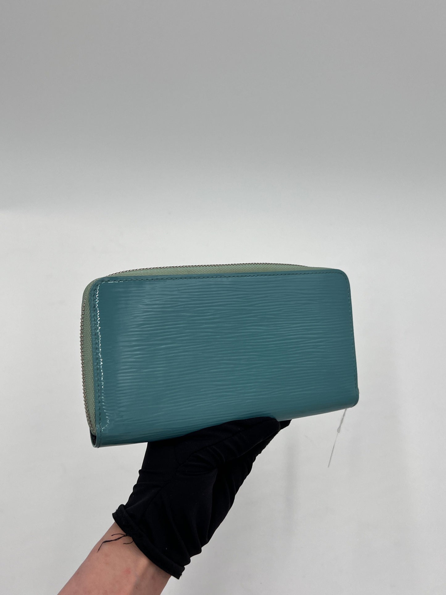 Zippy leather wallet Louis Vuitton Blue in Leather AF998O