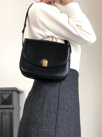 CELINE  Front Buckle Shoulder bag Black Vintage ery5dr