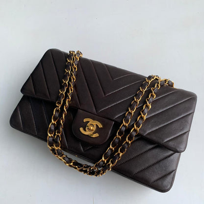 Vintage Classic Flap Chevron Medium GHW Brown