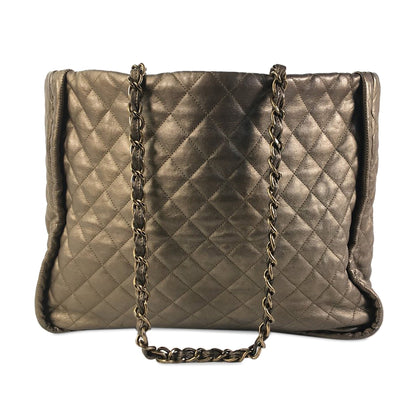CHANEL CC Quilted Calfskin Istanbul Tote Tote Bag