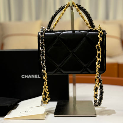 CHANEL 19 BAG  WOC