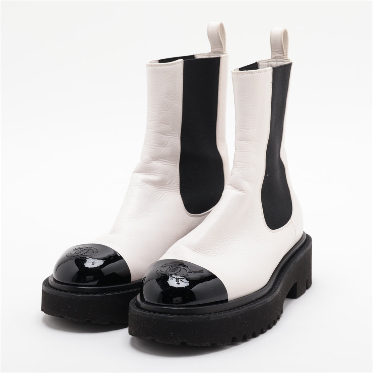 Chanel Coco Brand Leather Patent Sidewear 37  White G38218