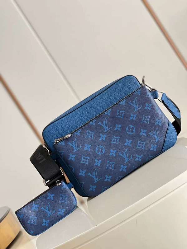 The Franco Shops - Louis Vuittons  - 12063
