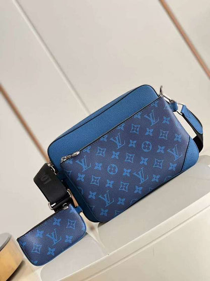 The Franco Shops - Louis Vuittons  - 12063
